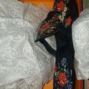 Brand new tory burch